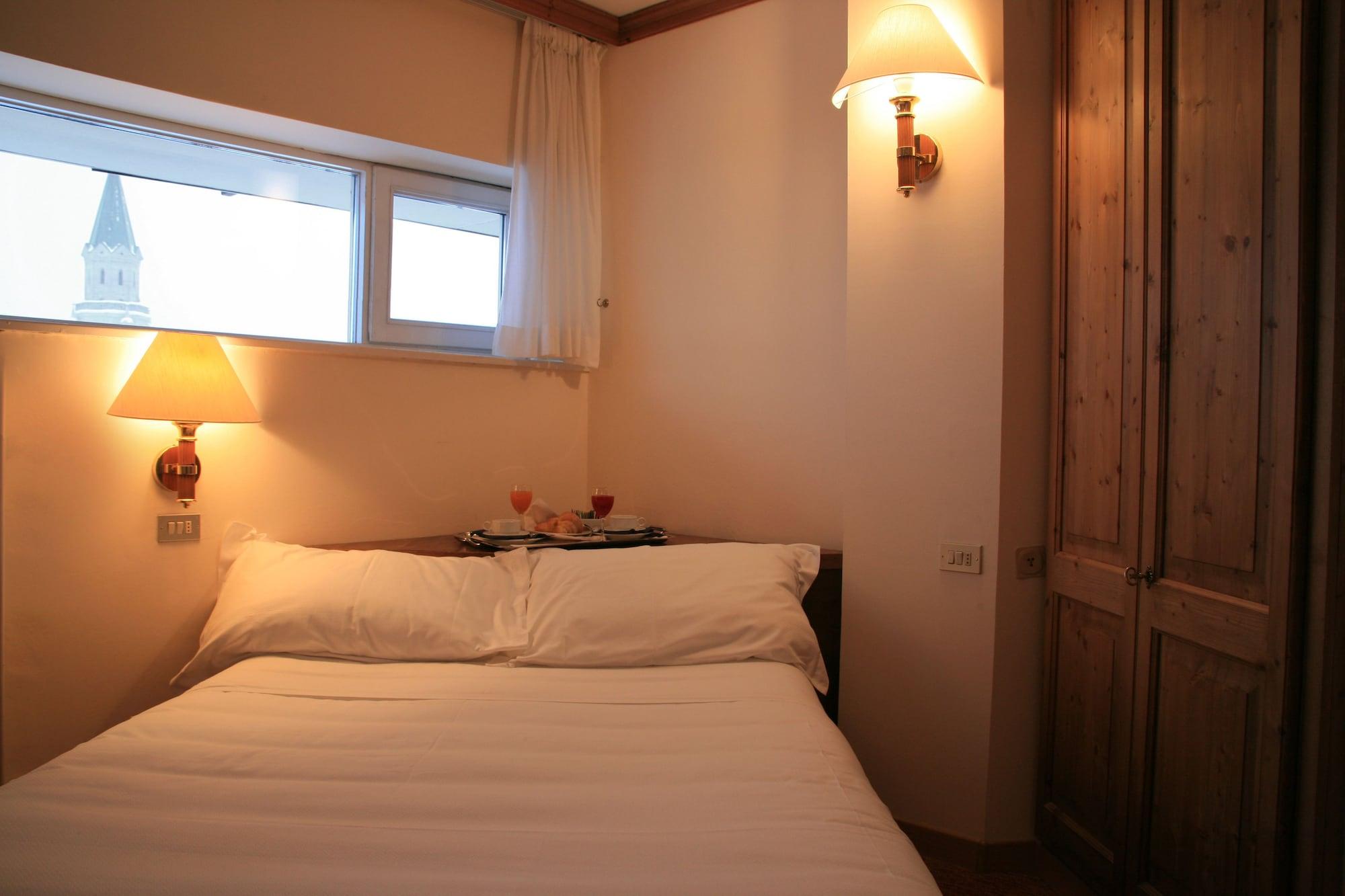 קורטינה ד'אמפזו Hotel Alaska Cortina מראה חיצוני תמונה
