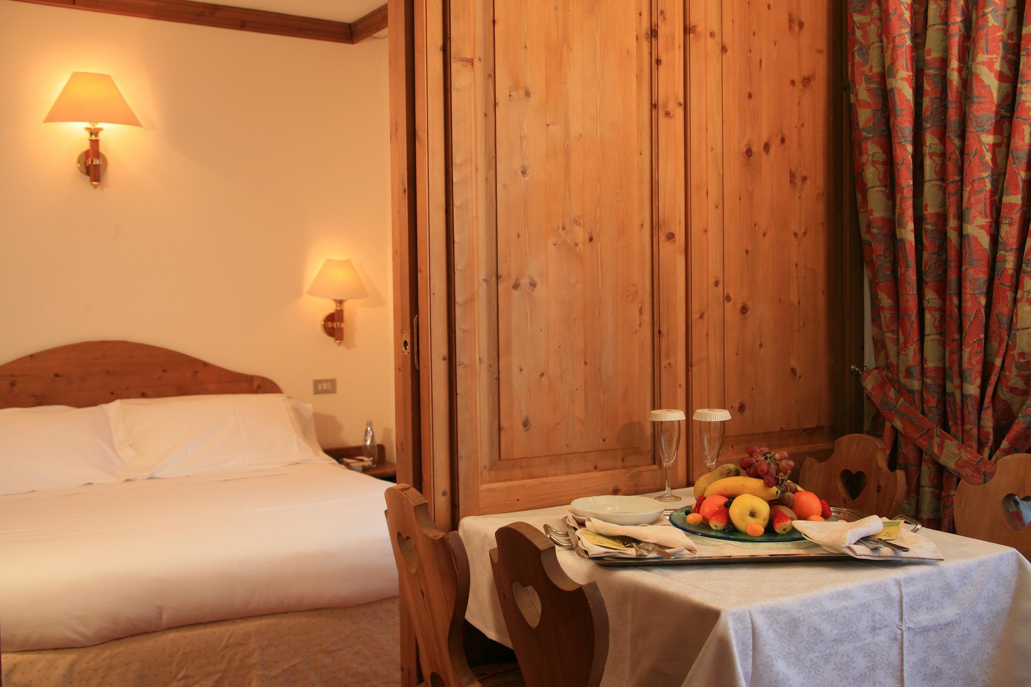 קורטינה ד'אמפזו Hotel Alaska Cortina מראה חיצוני תמונה